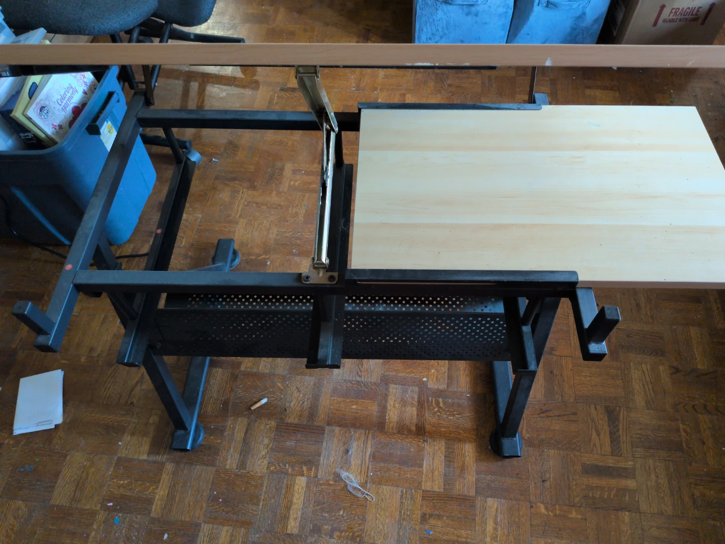 Art table 👩🏻‍🎨🎨🖌️🫟 - photo 5