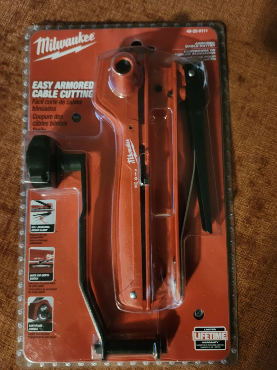 Milwaukee Easy Armored Cable Cutting Tool