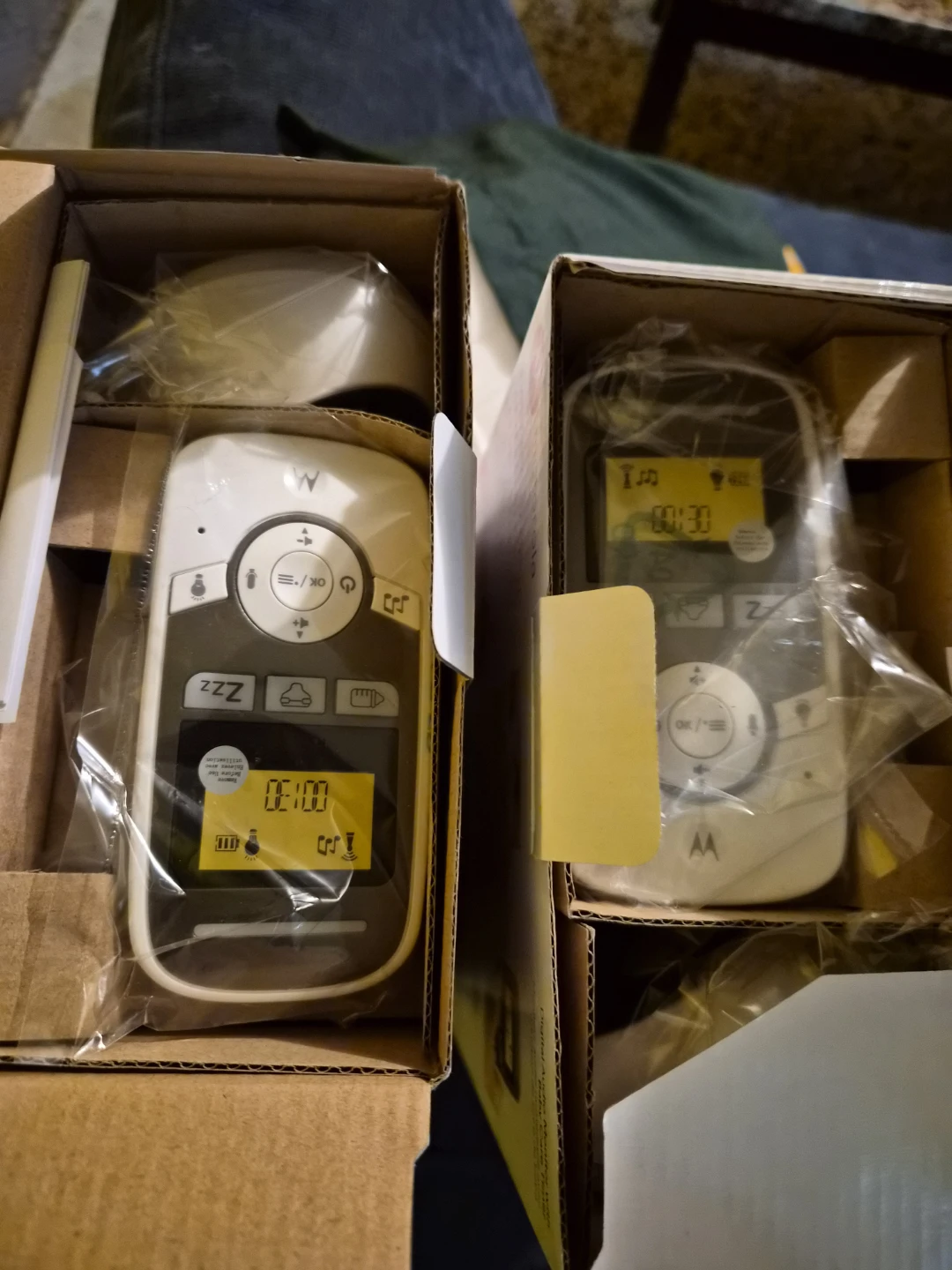 Motorola MBP161 digital audio baby monitor - photo 2
