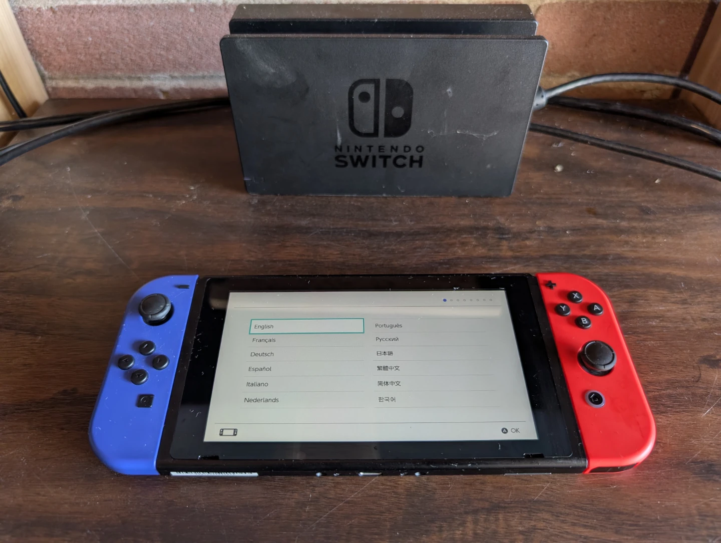 Nintendo Switch Console with Neon Red/Blue Joy-Cons - photo 4