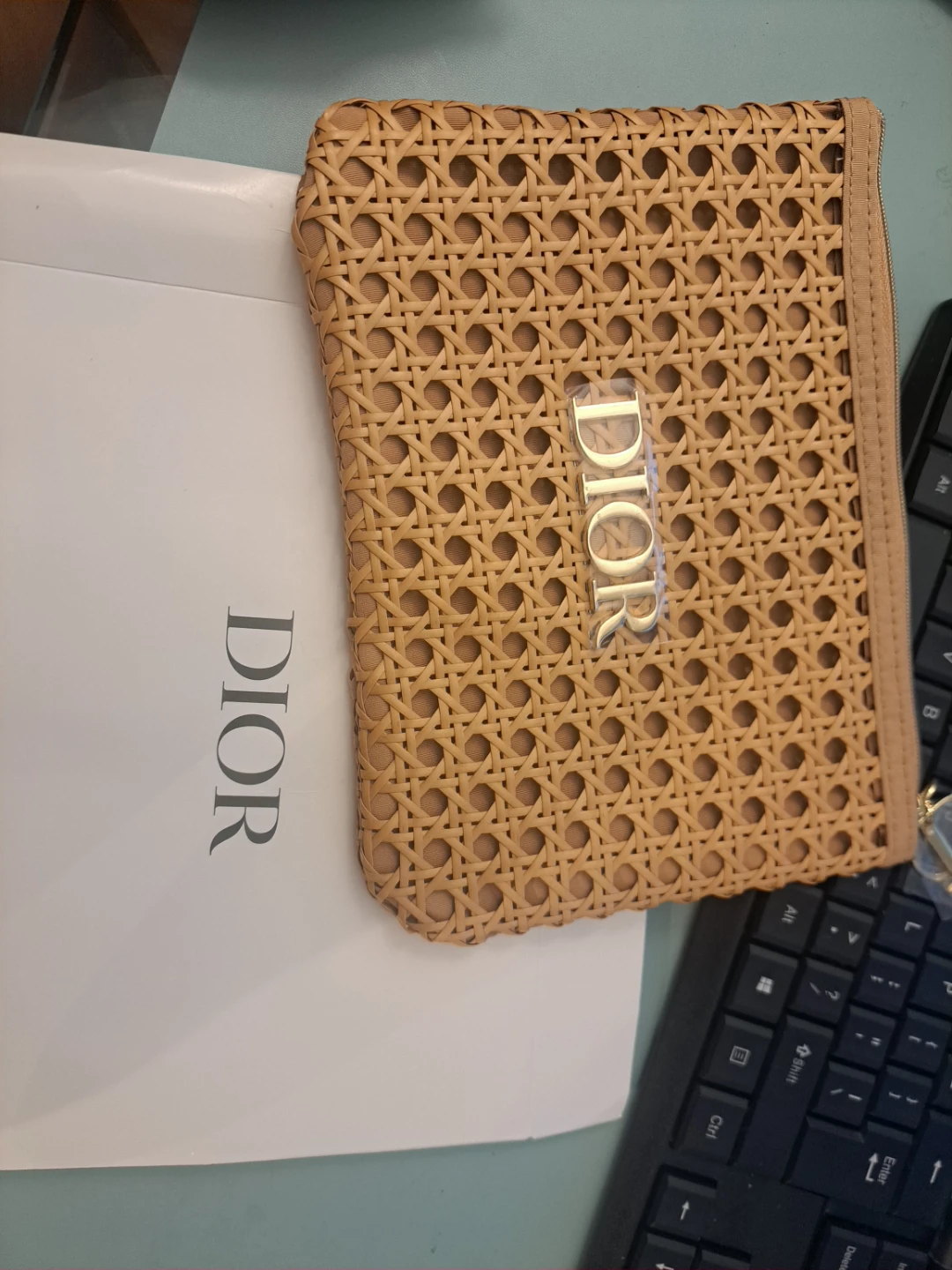 Woven clutch bag