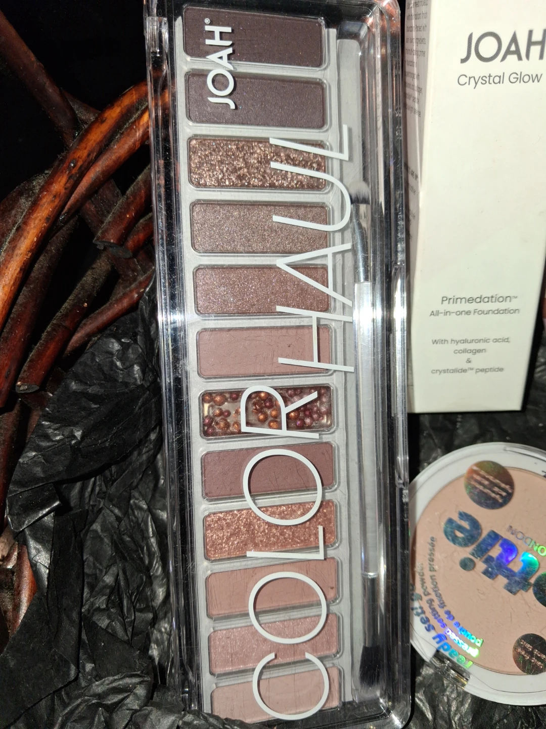 JOAH Crystal Glow Primedation & Revlon Serum Tint Foundation - photo 2