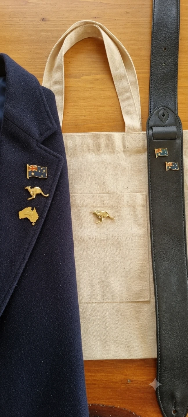Lot of Kangaroo and Australian Map, Flag Lapel Pins - photo 3