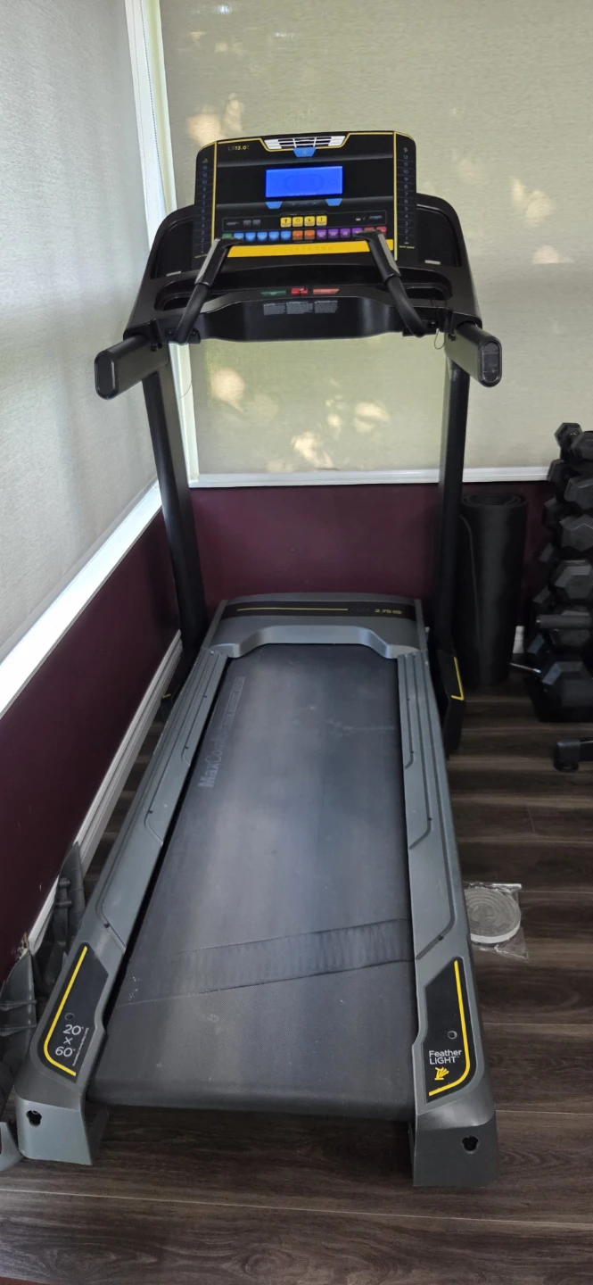 LIVESTRONG LS13.0T Treadmill - photo 2