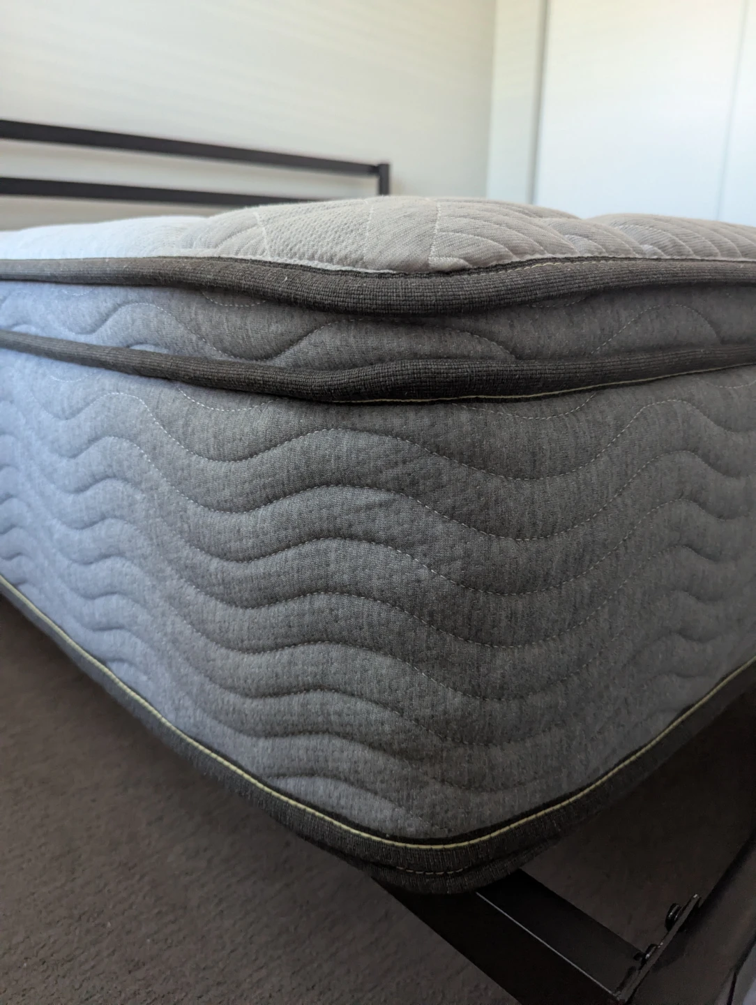 King Size Mattress with Metal Bed Frame - photo 3