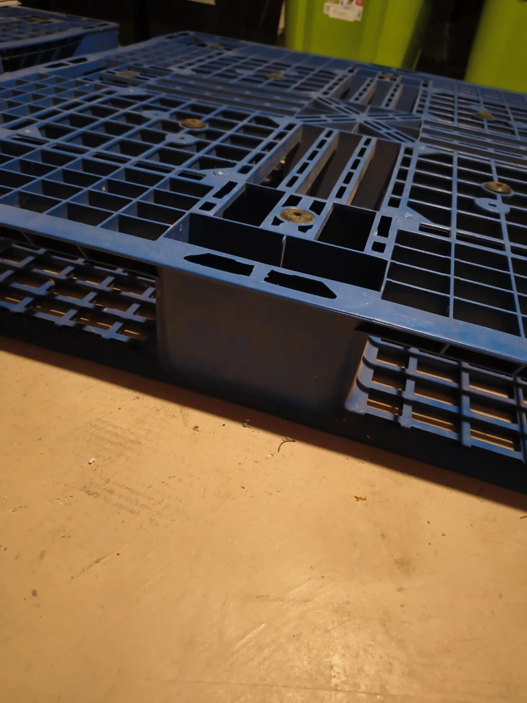 Blue Plastic Pallets + two others (and drywall) - photo 2