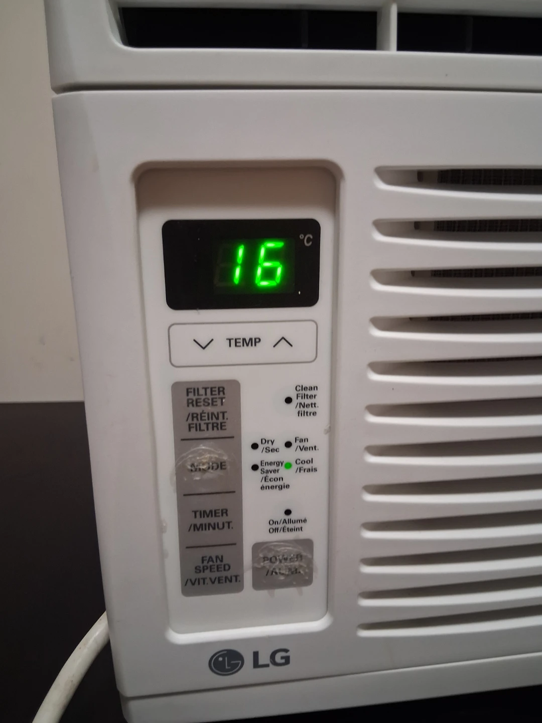 LG LW6016R Window Air Conditioner - photo 4