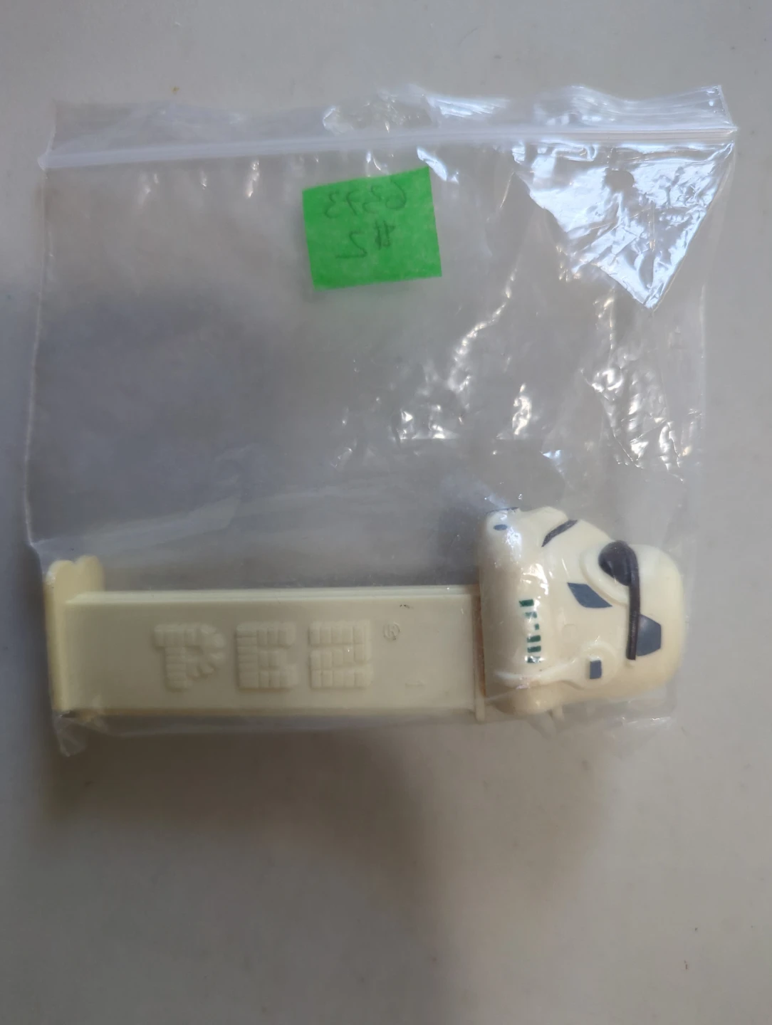 PEZ Dispenser - Stormtrooper - photo 2