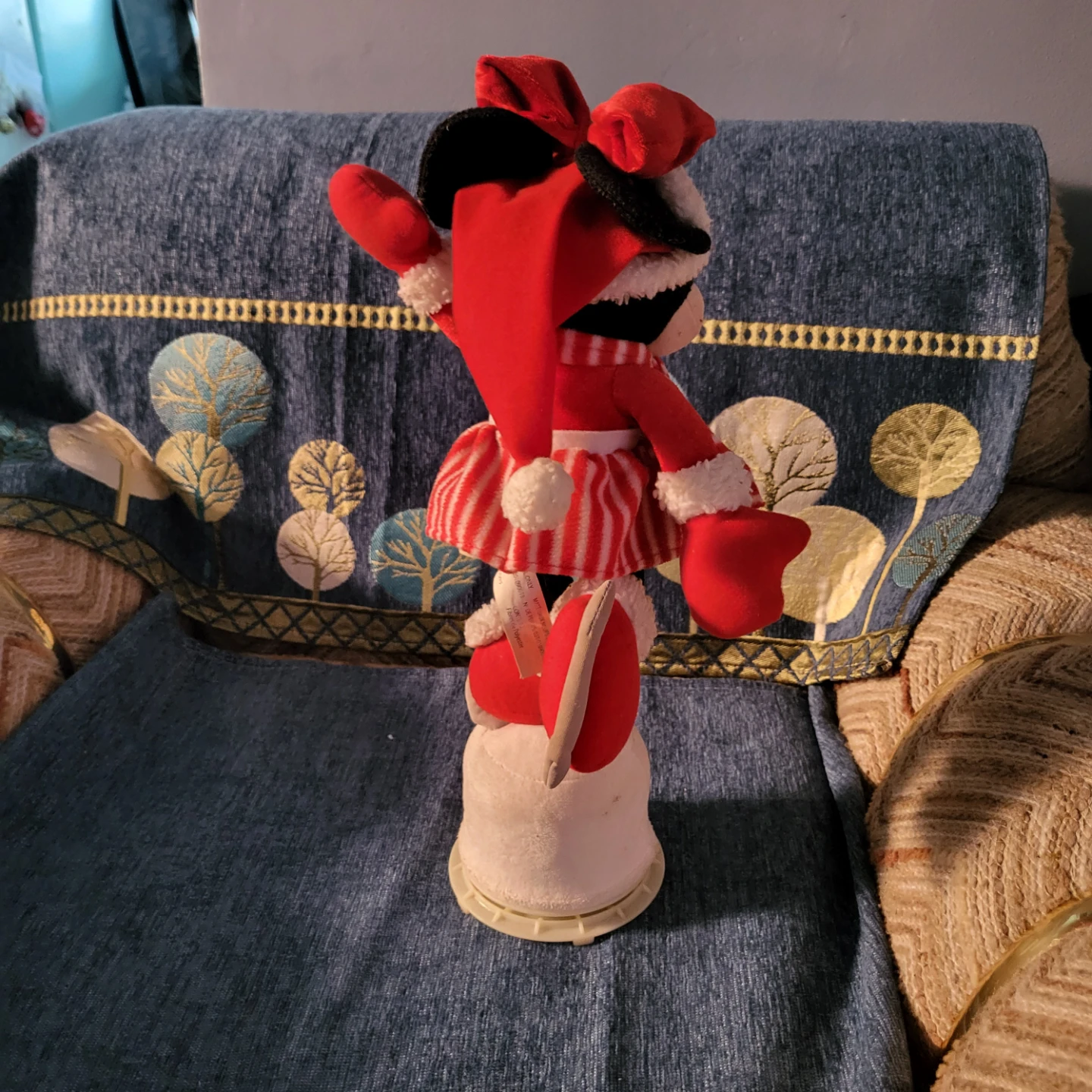 Minnie Mouse Christmas Plush Toy - photo 2