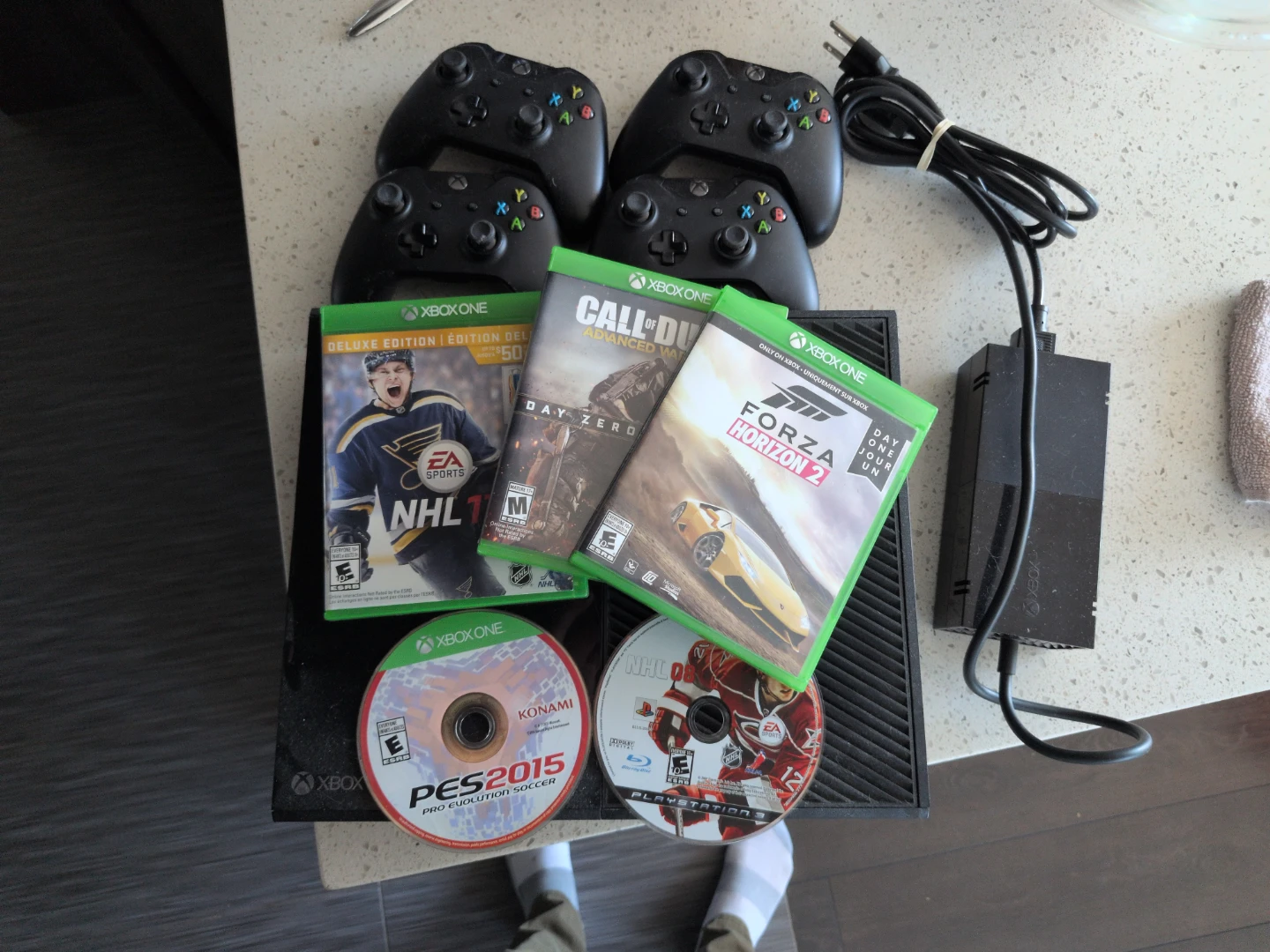 Xbox One Console Bundle with 4 Controllers and Games