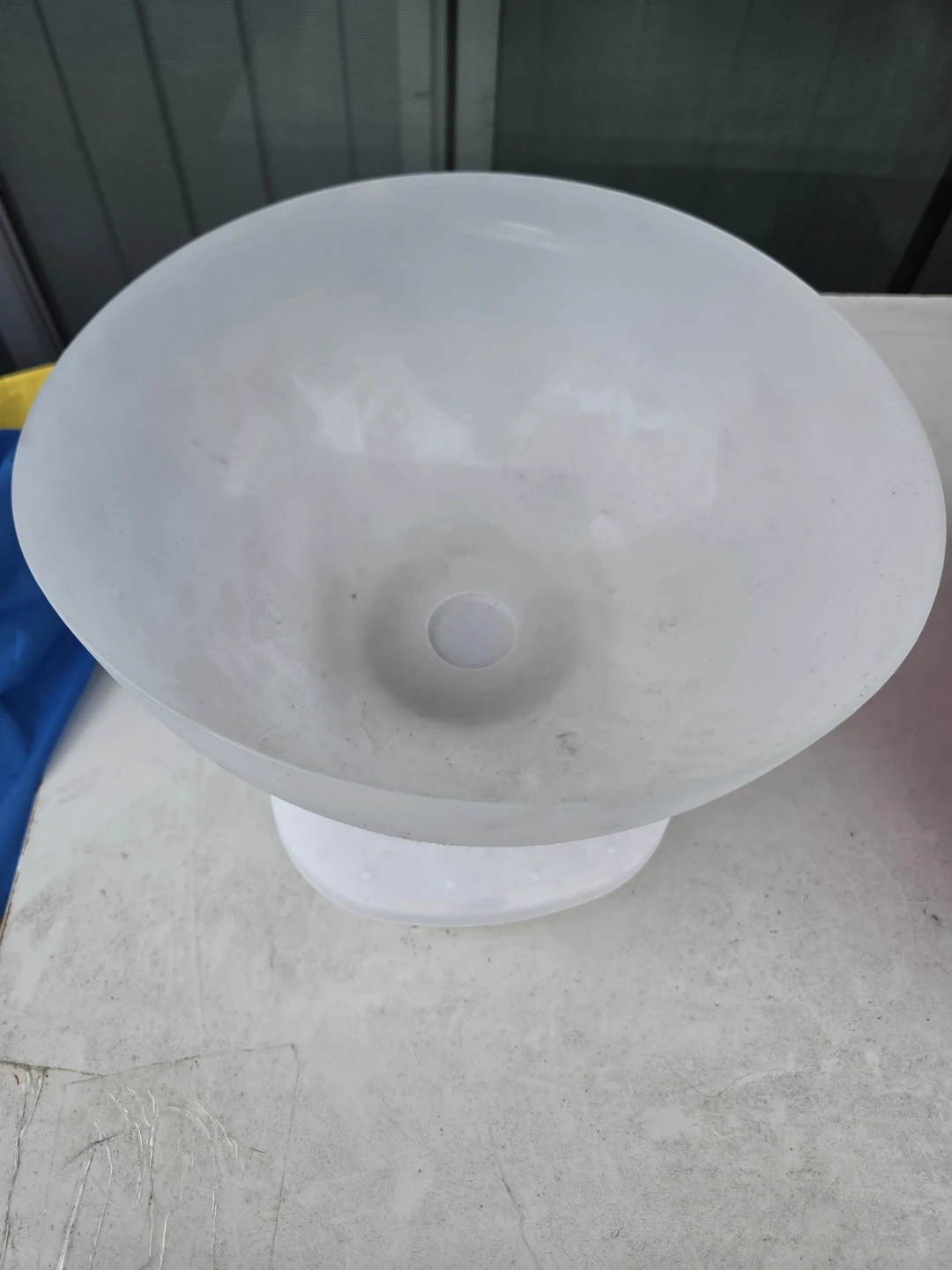 Frosted white glass lamp shade
