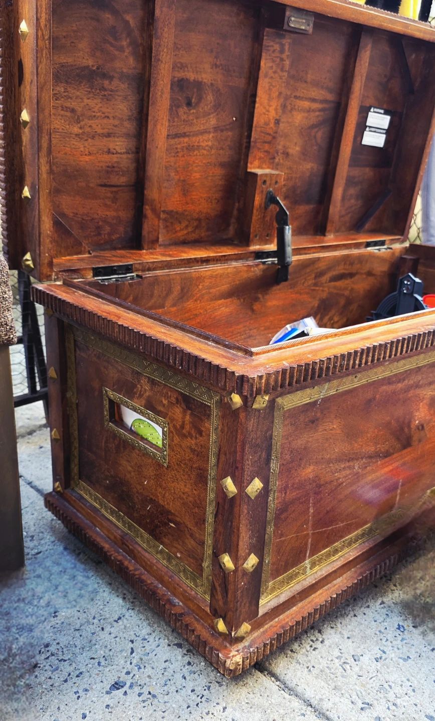 Vintage Wooden Storage Chest Trunk - photo 3