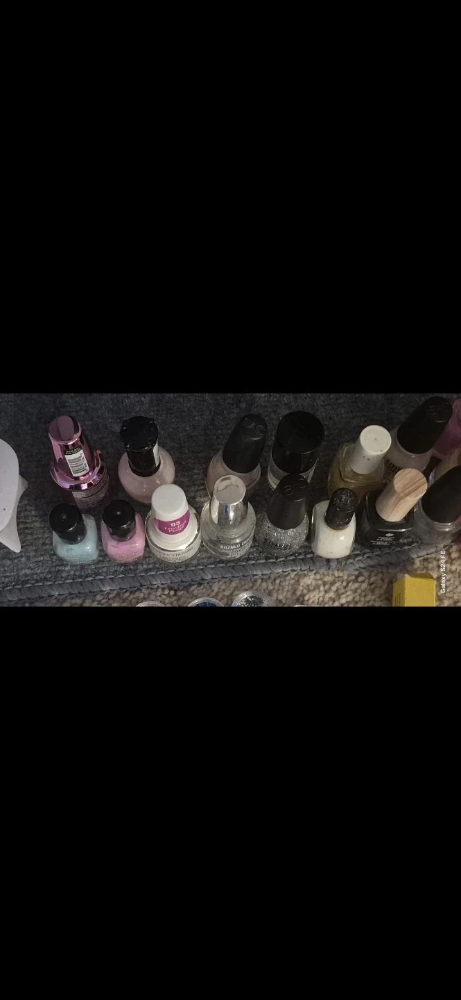 Assorted Nail Polish, Glitters, and Press-On Nails Kit - photo 5