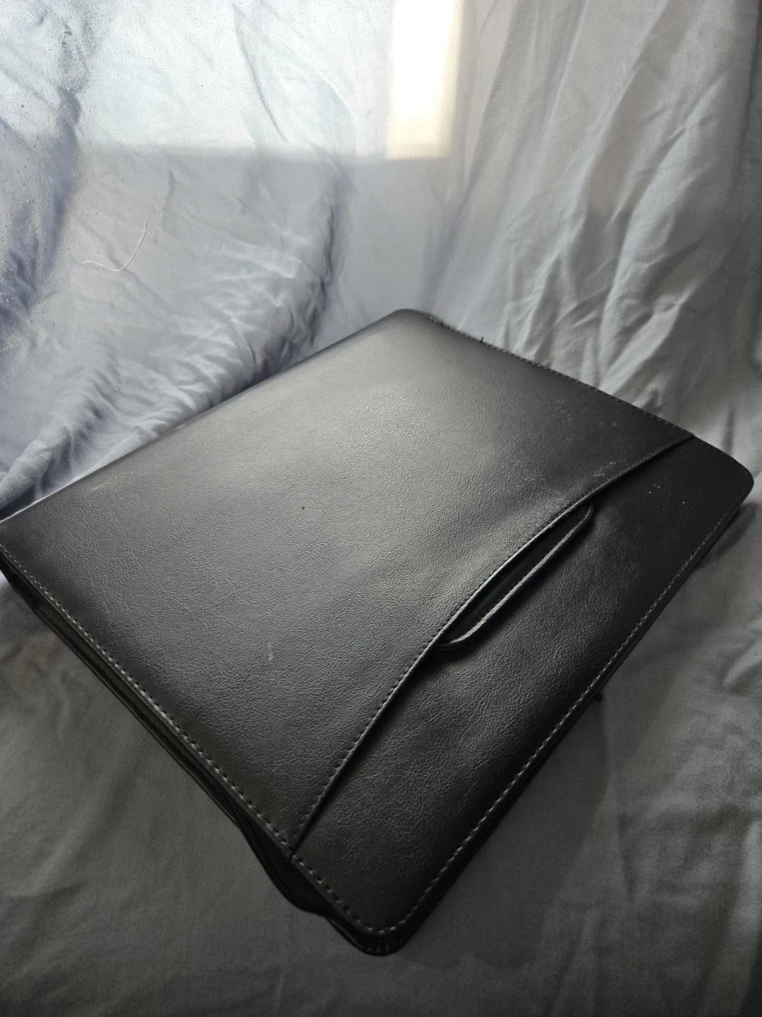 Black Leather Portfolio Binder with Handle - photo 2