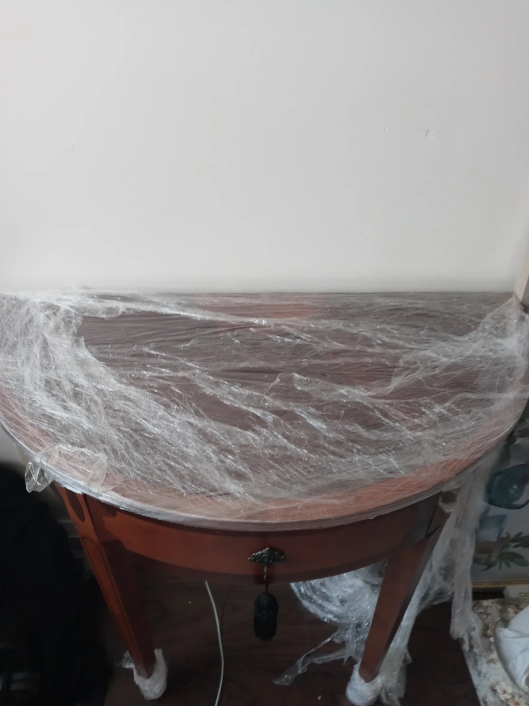 Bombay & Co. Console Table - photo 2