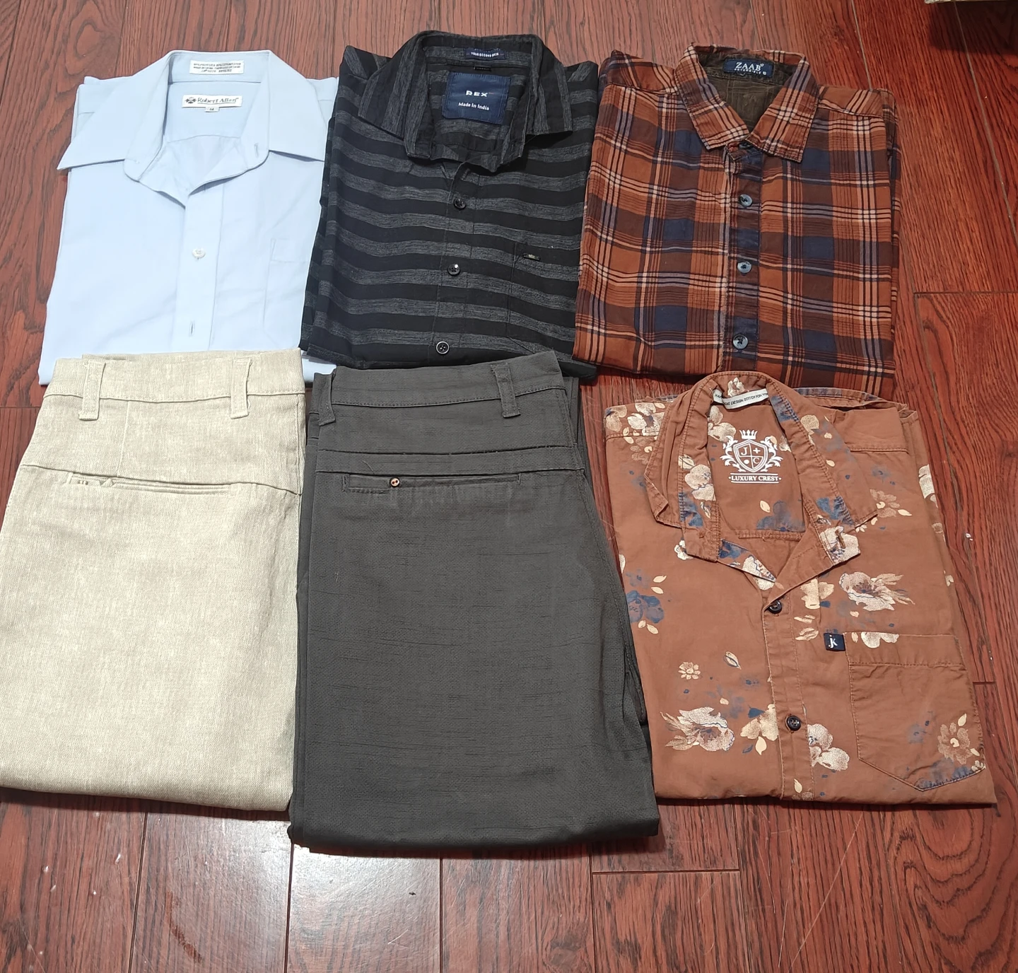 Bundle of clothes ( 10 to 13 years old)