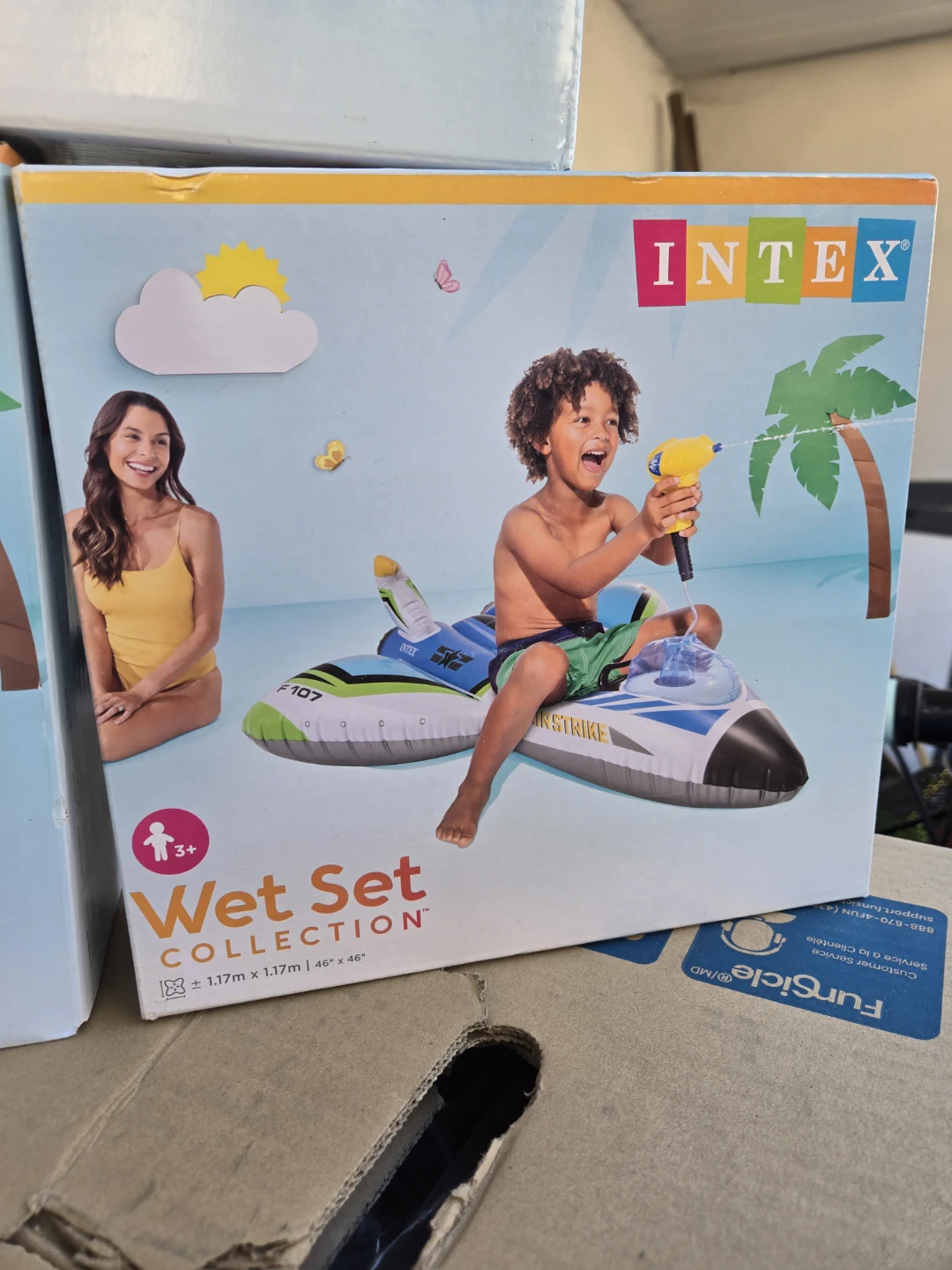 3 brand new inflatable floaty toys - photo 4
