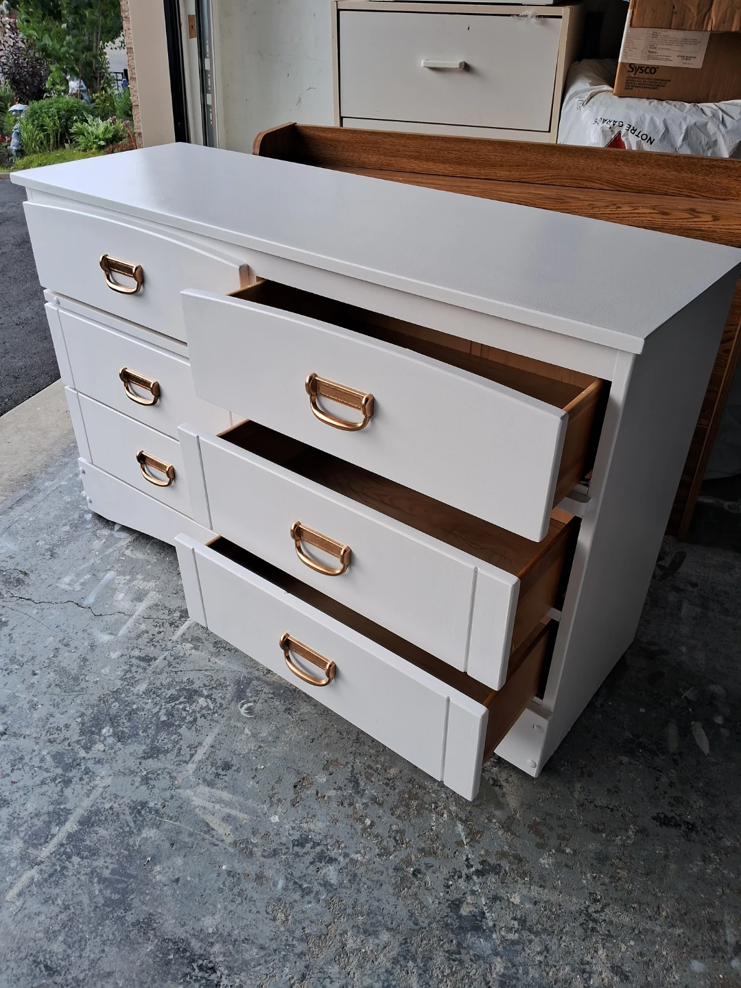 White Six-Drawer Dresser - photo 3