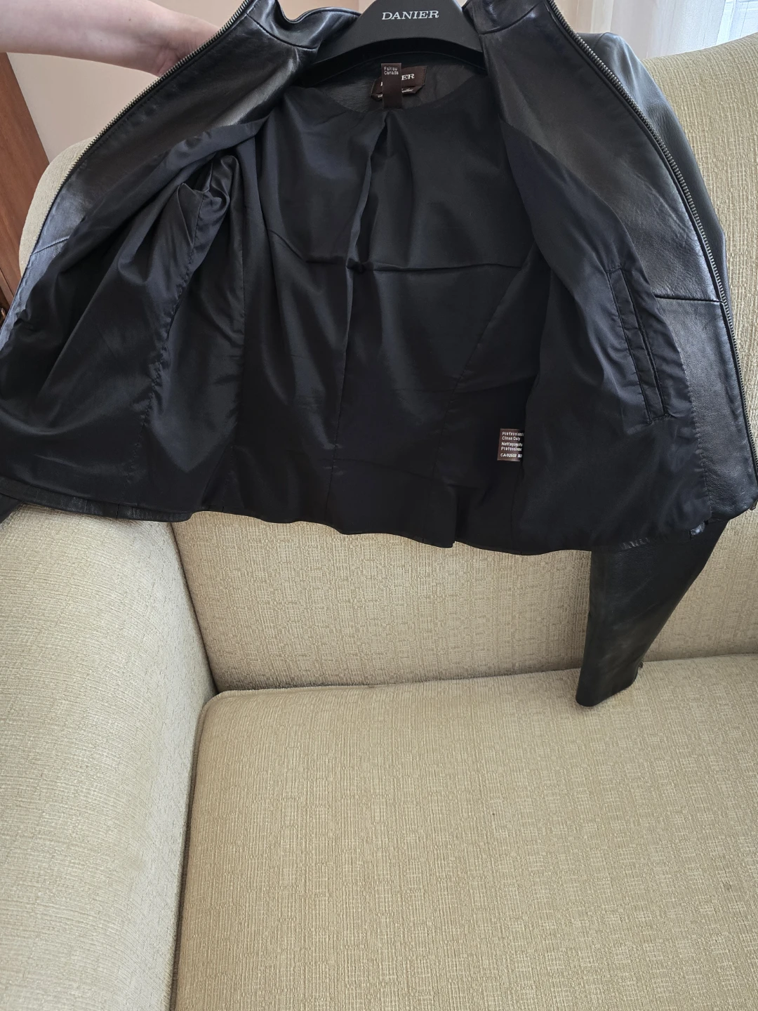 Danier Italian Leather Jacket - photo 2