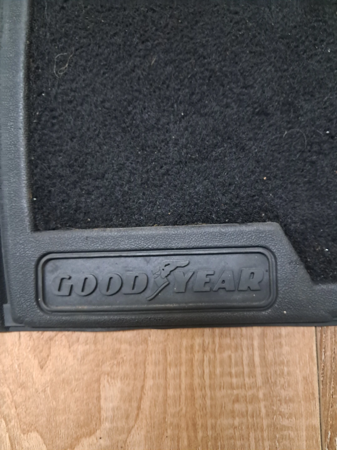 Goodyear All-Weather Car Floor Mats Set - photo 4