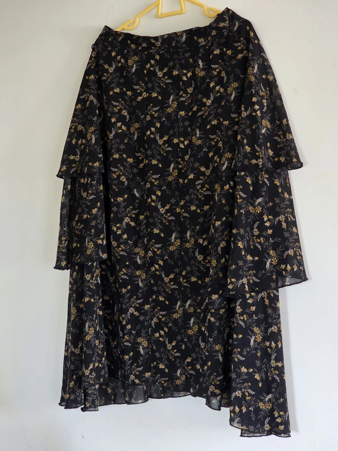 New Tiered Floral Midi Skirt