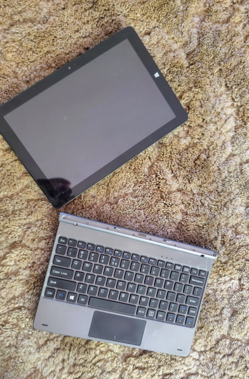AWOW SimpleBook 10.1 inch Windows 10 Tablet, detachable