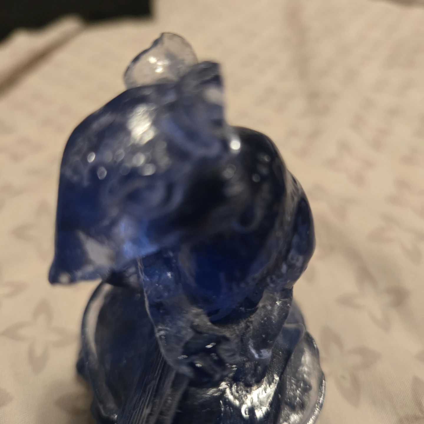 Blue Glass Figurine - Rat Holding Coin - photo 2