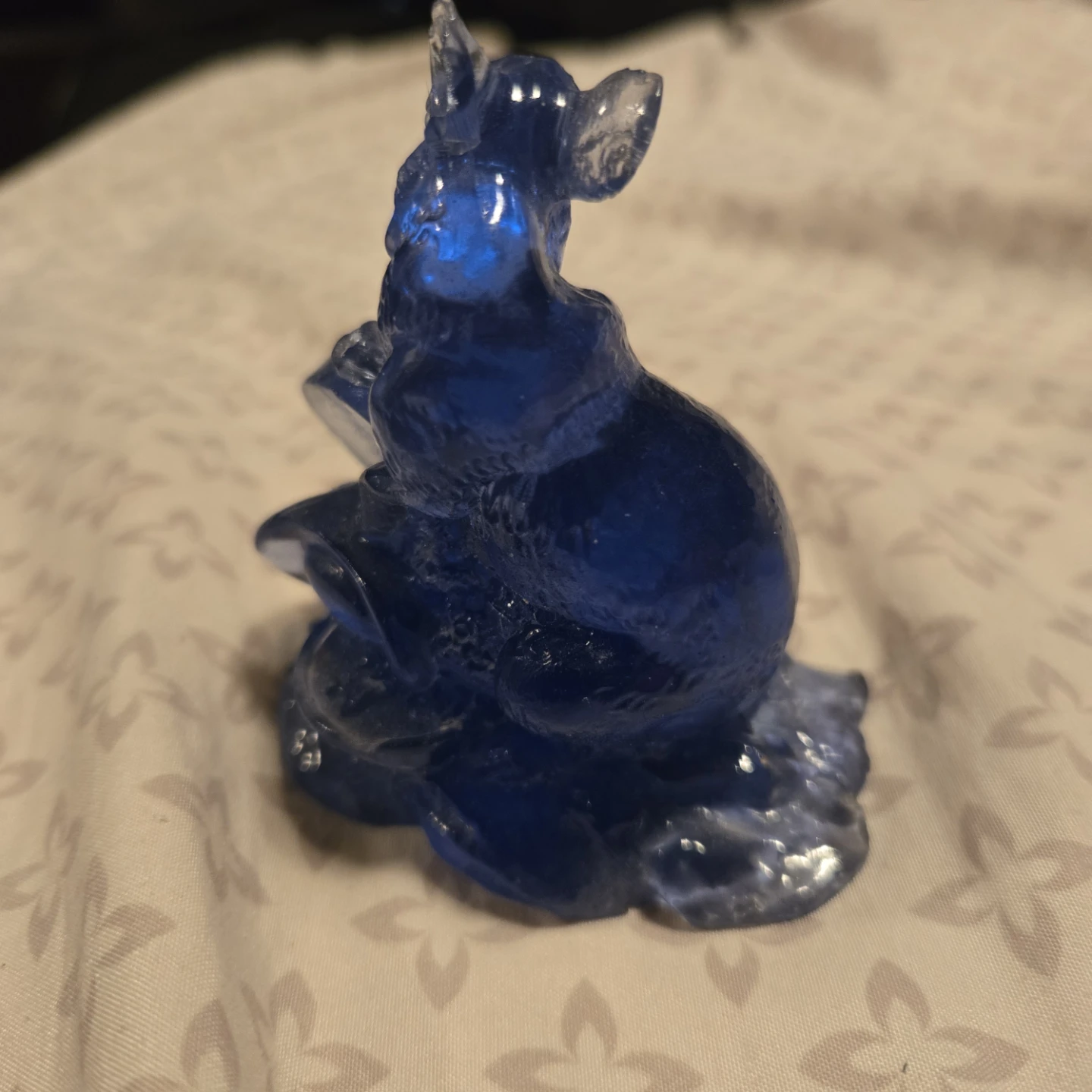 Blue Glass Figurine - Rat Holding Coin - photo 3