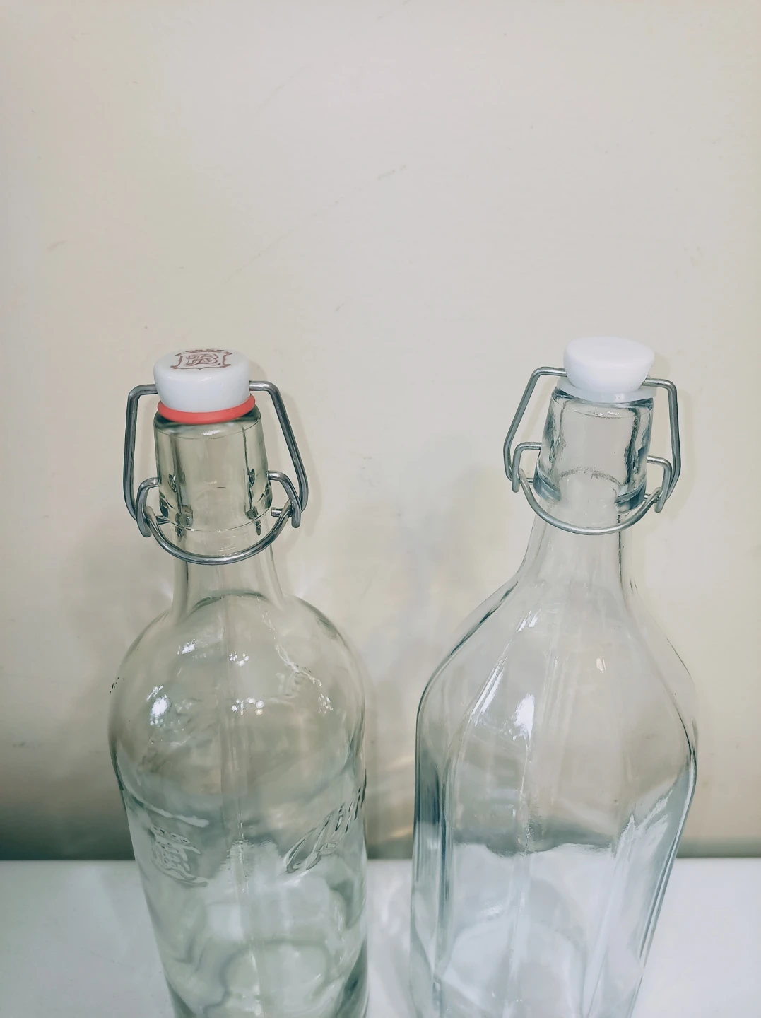 2x Bottles w/Stopper - photo 2