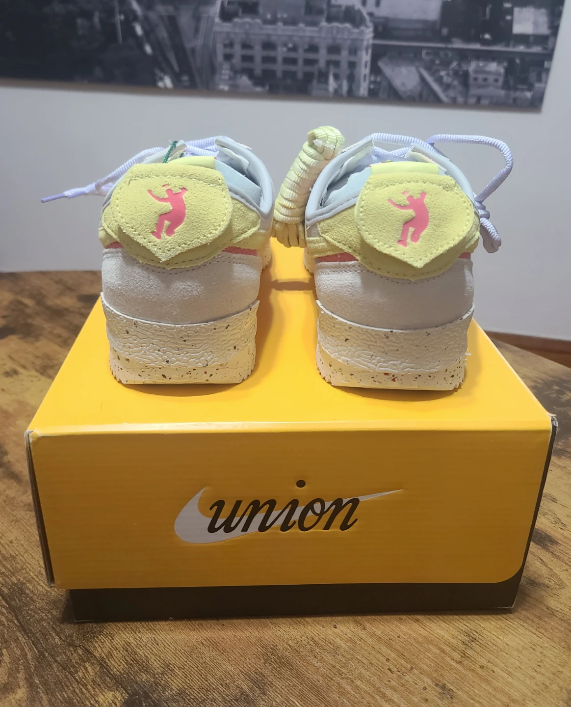 Nike Cortez Union LA "Lemon Frost" Sneakers Men's Size 9.5 US - photo 5