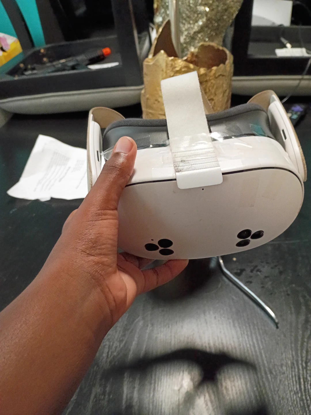 A $40 left controller for a VR meta quest 3s
