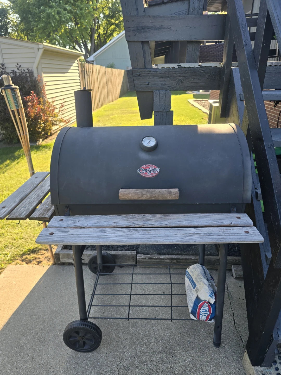 Char-Griller Professional Grill & Smoker