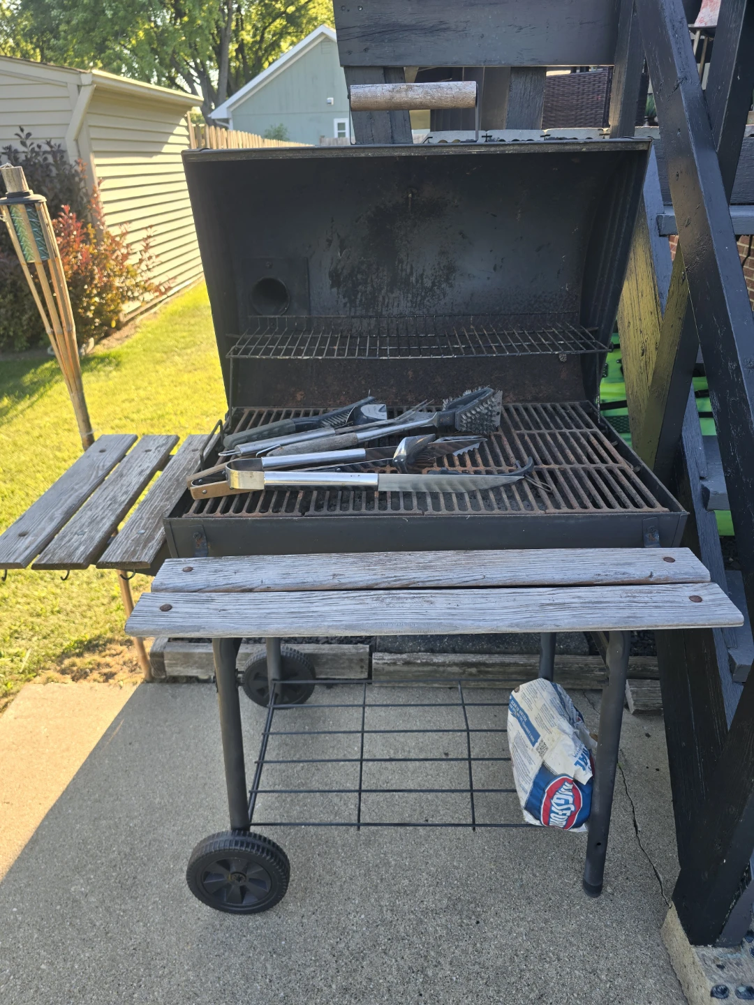 Char-Griller Professional Grill & Smoker - photo 3
