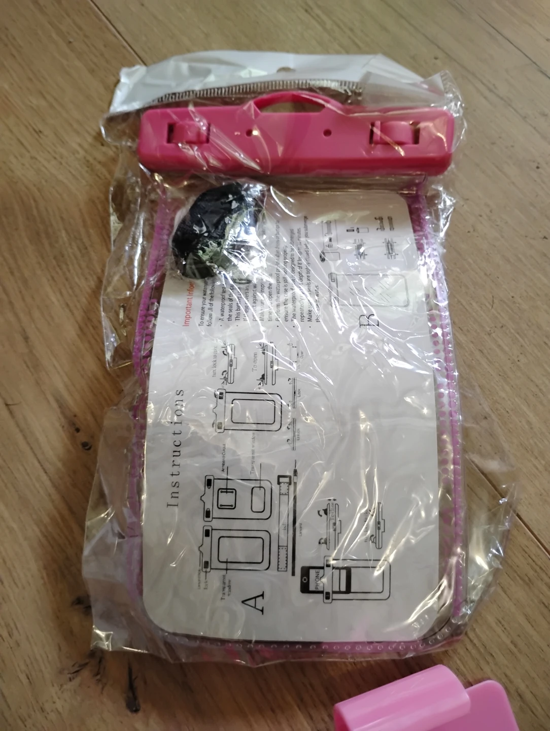 Pink Kids Snorkel Mask Set with Mesh Bag and Waterproof Pouch - photo 3
