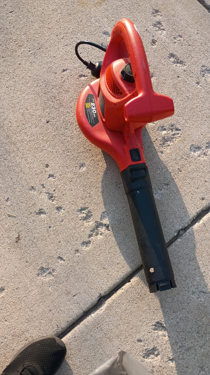 BLACK+DECKER Leaf Blower BV3600