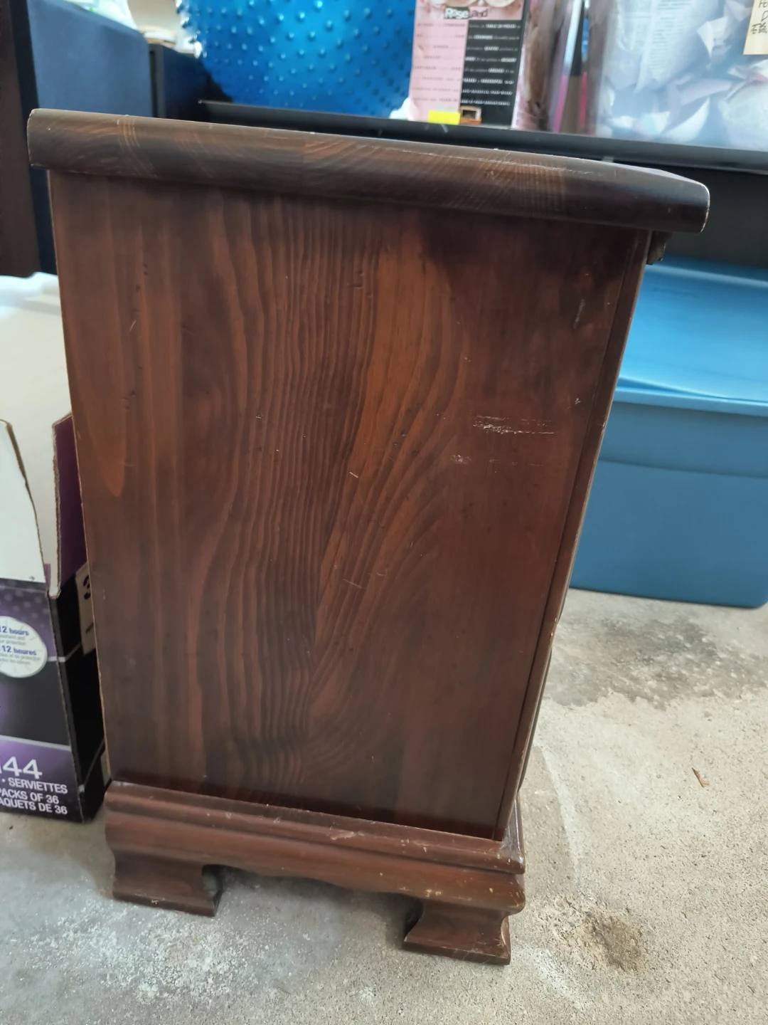 Wooden 4-Drawer Dresser - photo 2
