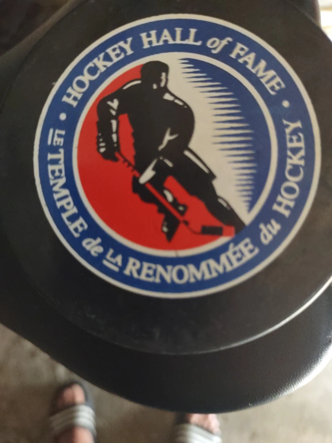 Toronto Maple Leafs Circa 1942 Hockey Puck - photo 2