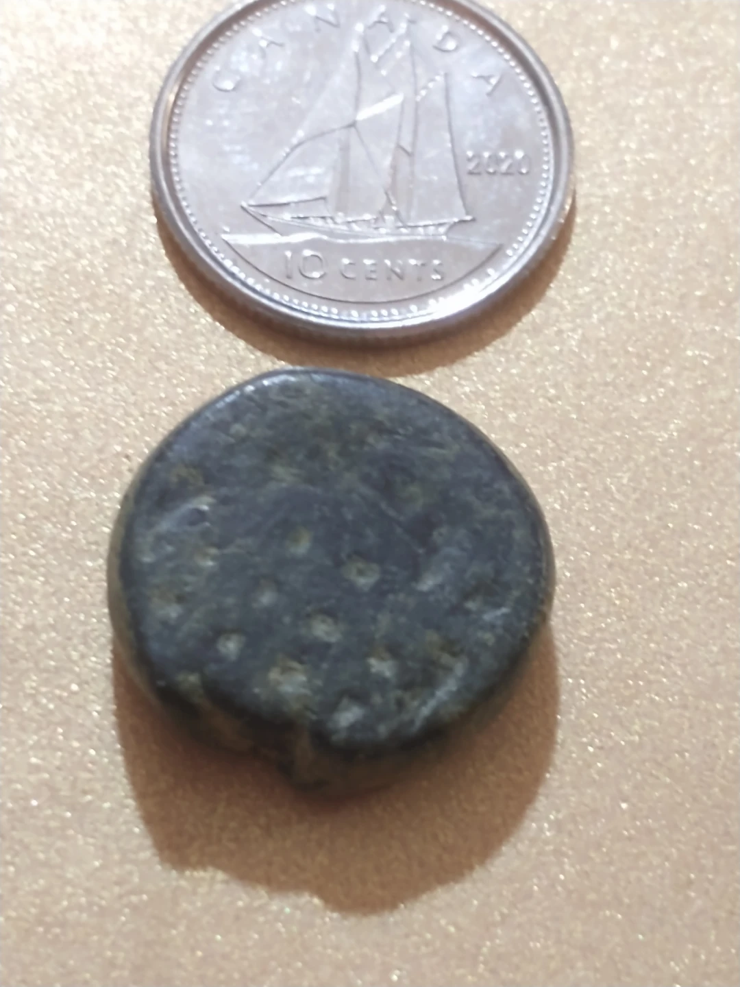 Late Medieval India Bronze Coin, weakly struck and worn - photo 3