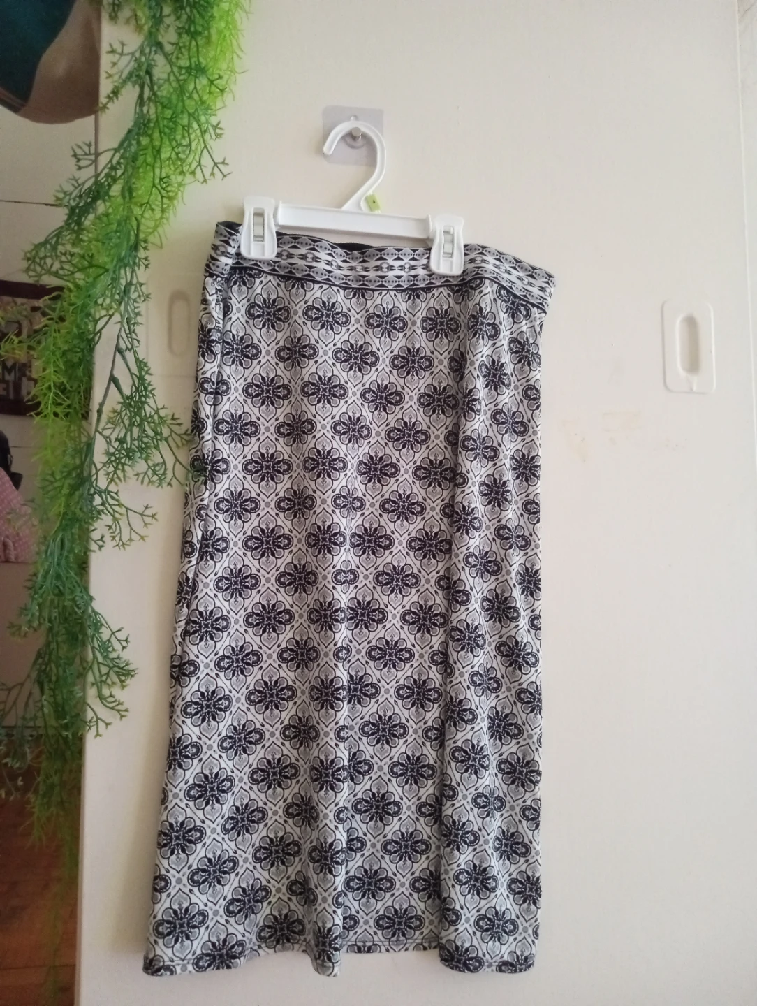 Black and White Patterned Skirt