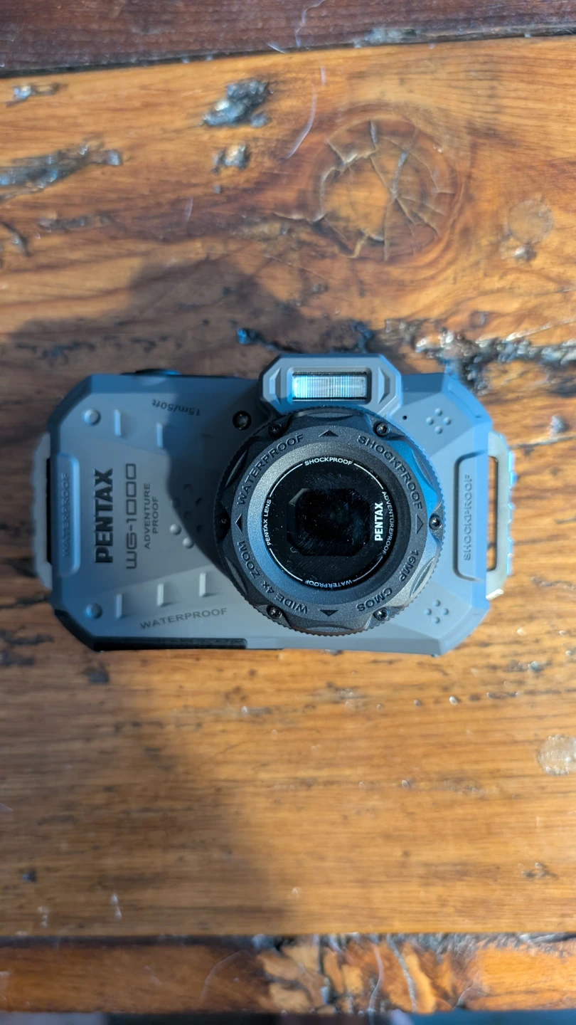 Pentax WG-1000 and SD Card - photo 2