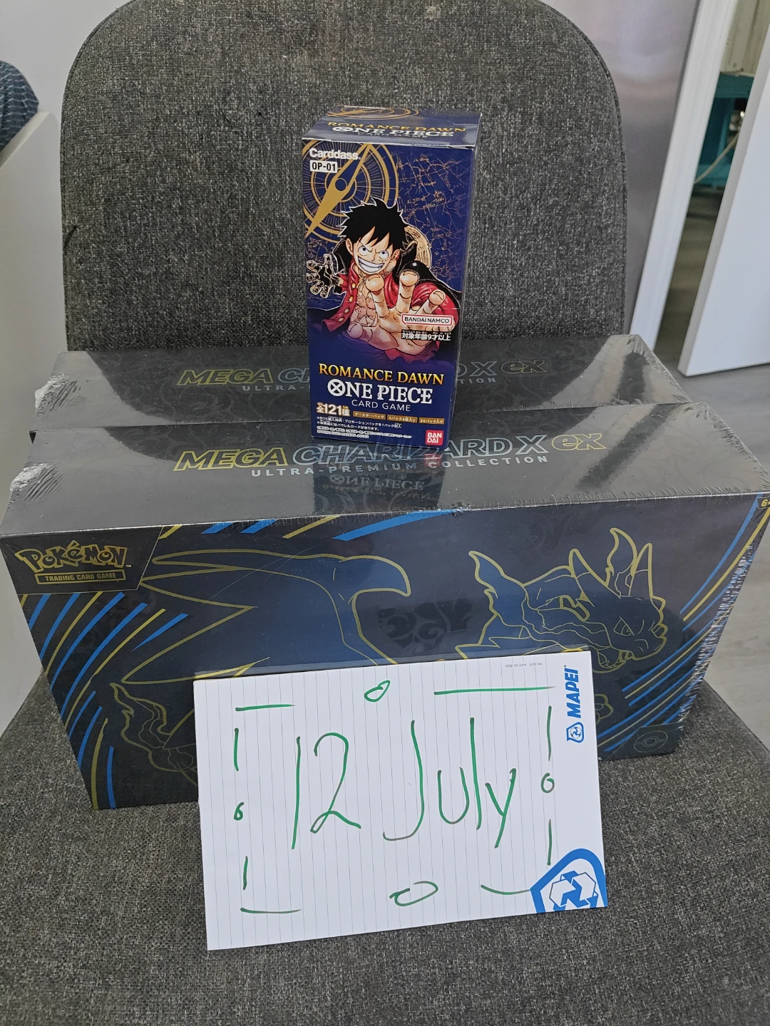 One Piece & Pokemon Trading Card Lot