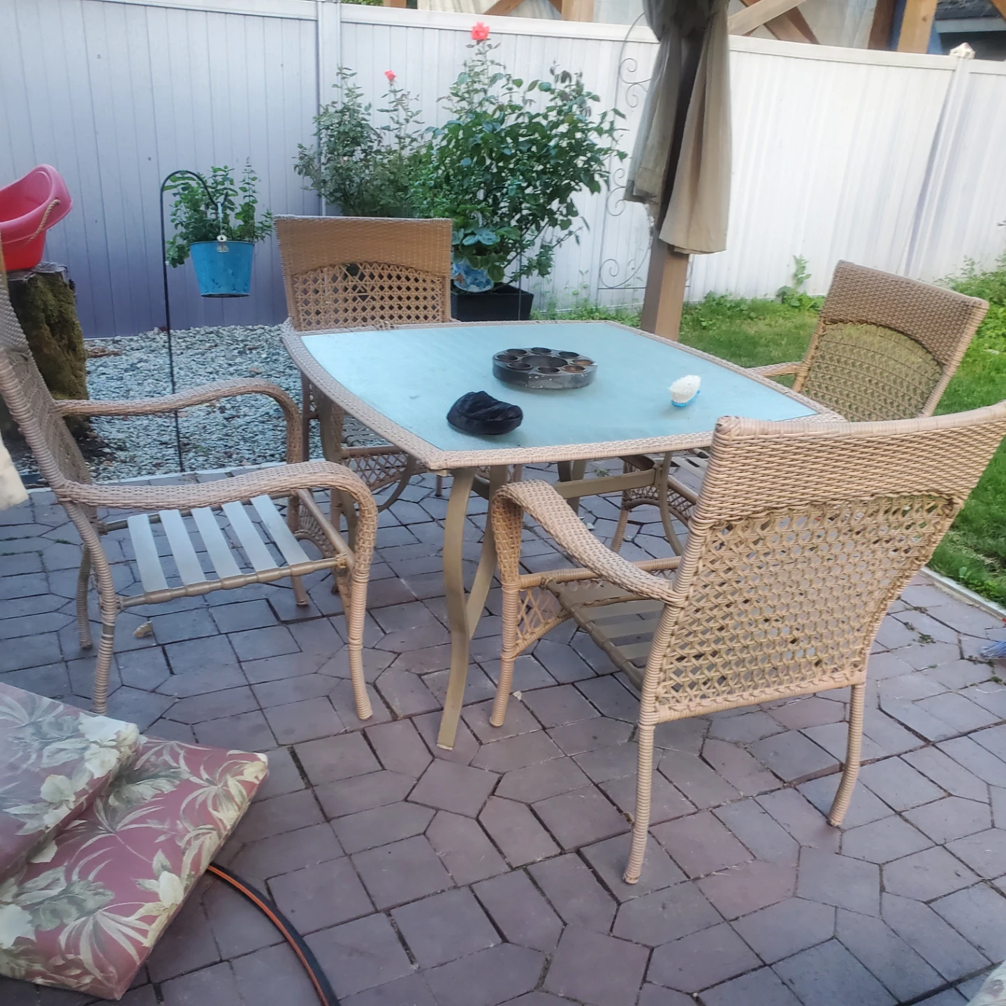 Wicker patio dining set with glass table - photo 2