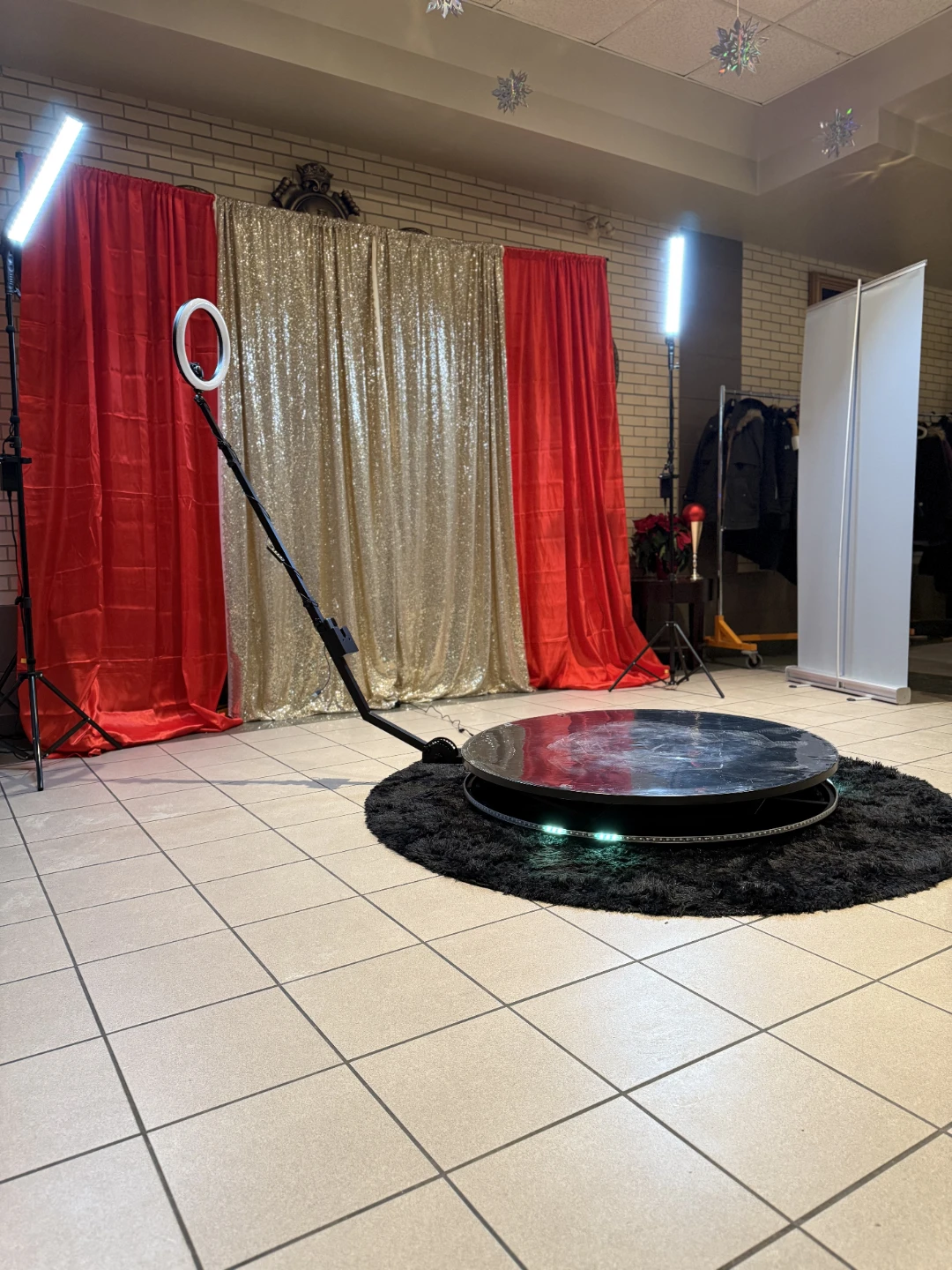 360 Photo Booth Platform with Lighting and Stanchions - photo 2
