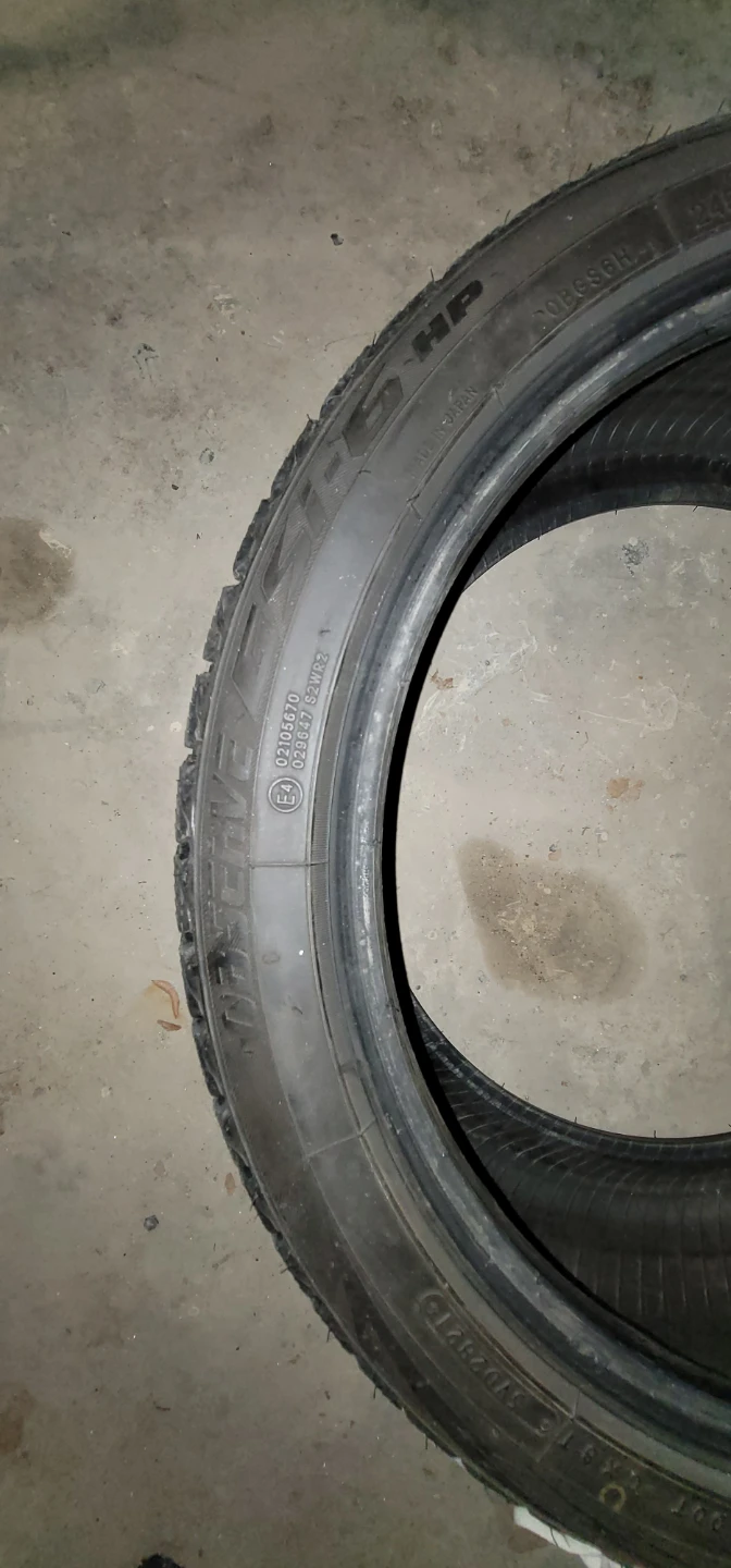 X4 Toyo Winter Tires 245/40R19 98V - photo 3