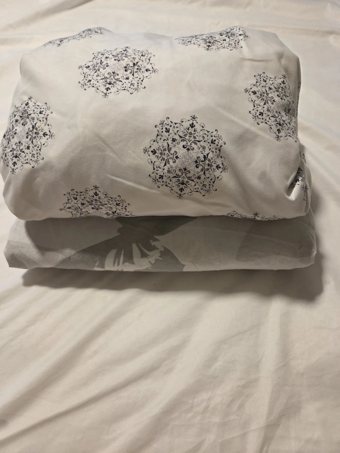 Queen Size blanket and mattress cover