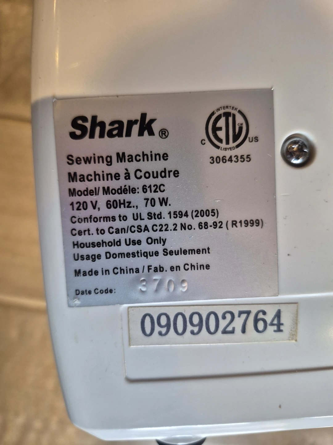 Shark 612C Sewing Machine - photo 2