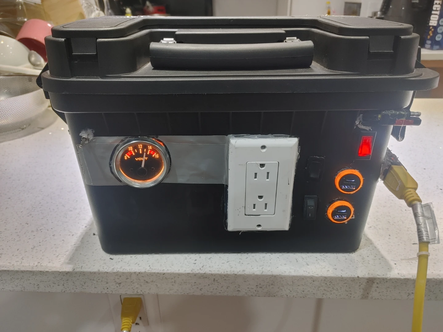 550 VA UPS 330 WATD - photo 2