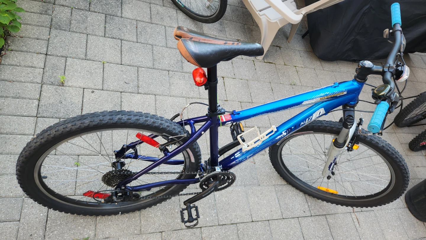 Specialized Hardrock Sport Mountain Bike - photo 3