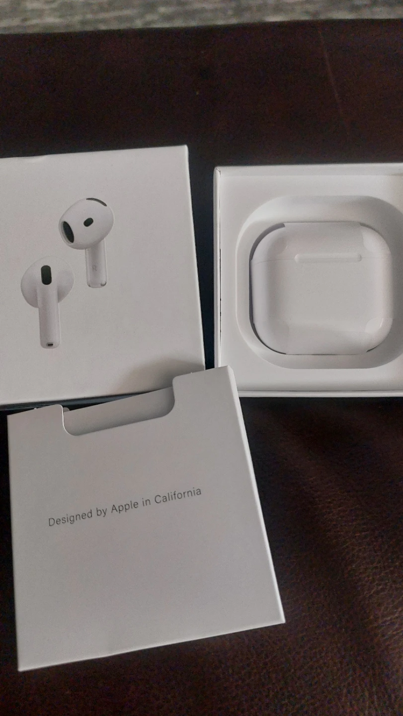 Airpods 4 - photo 2
