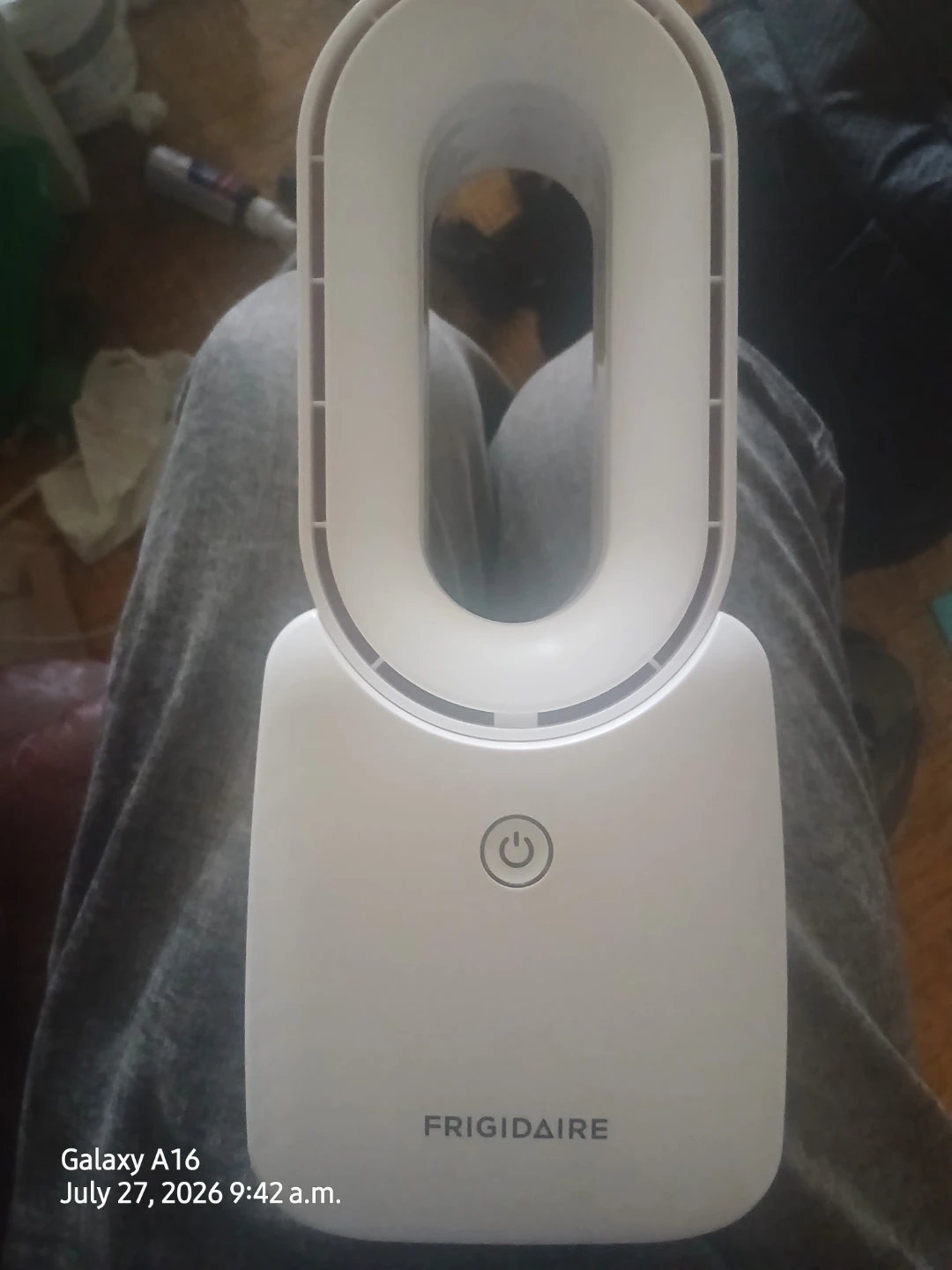 Frigidaire White Fan